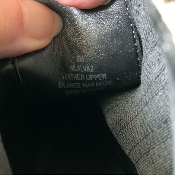 Marc Fisher Gray & Black Embossed Leather Dress Western Ankle Booties Sz 6-EUC - Picture 9 of 15